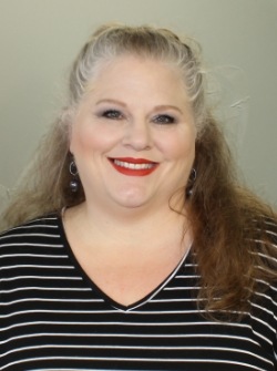 Dental hygienist Kim
